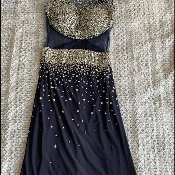 Gorgeous Navy Formal (Prom) Dress Embellished With Sequin’s & Crystals - Picture 3 of 15